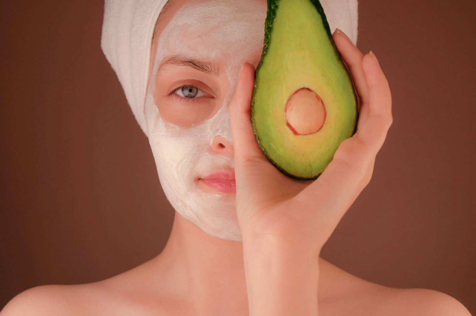  5 Essential Skin Care Tips for Women